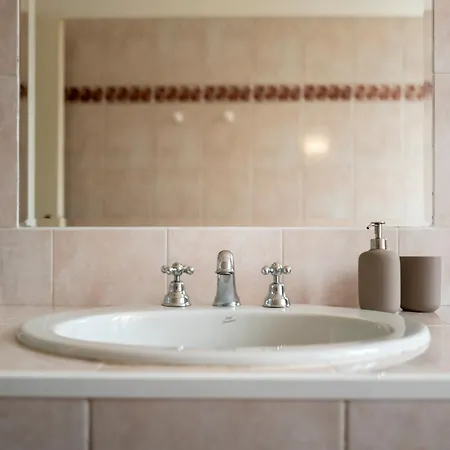 Casa Alice Near Vatican City - Modern, High Floor With View-2